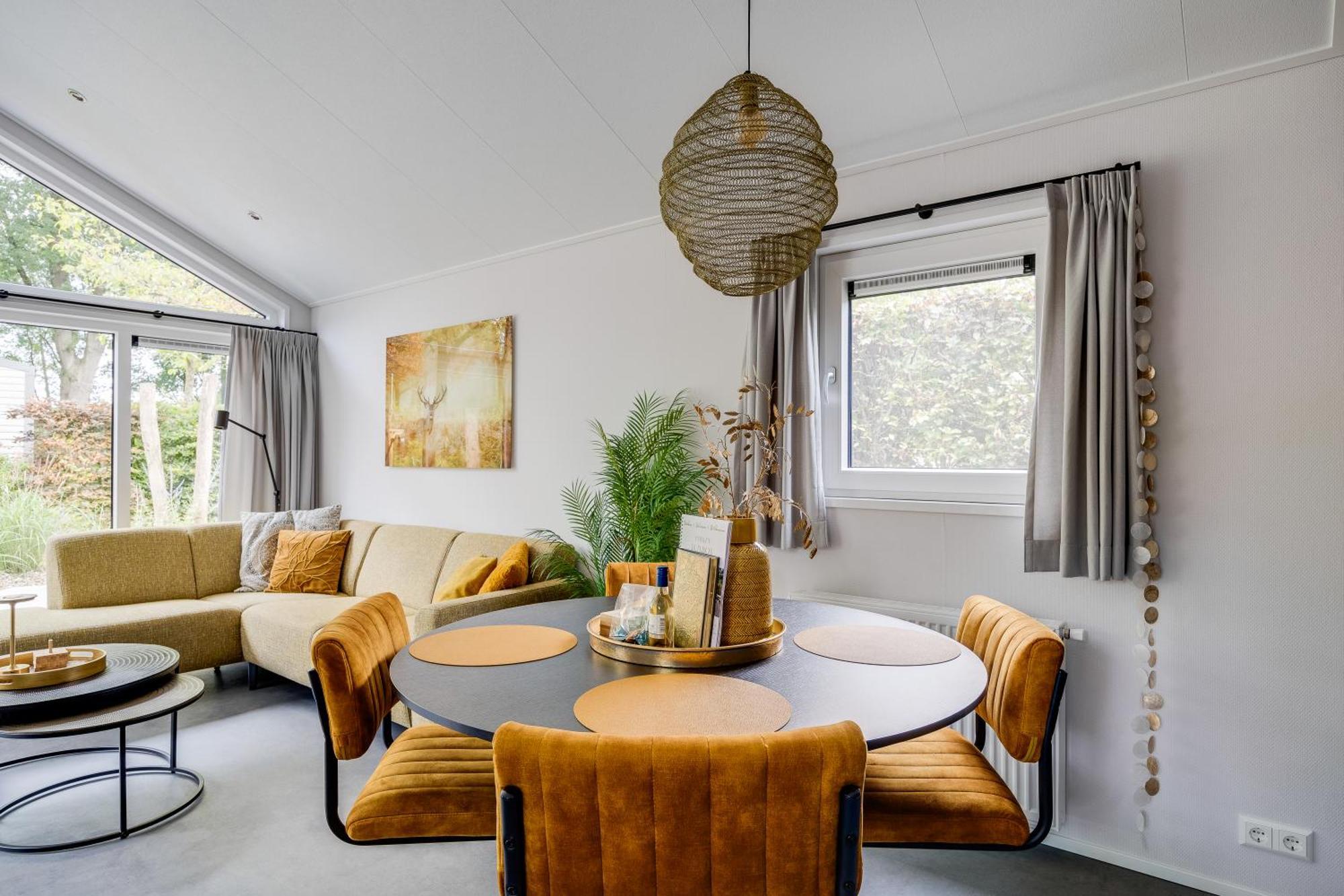 Modern Ingericht Chalet Op Groen Park Op De Veluwe 에페 외부 사진