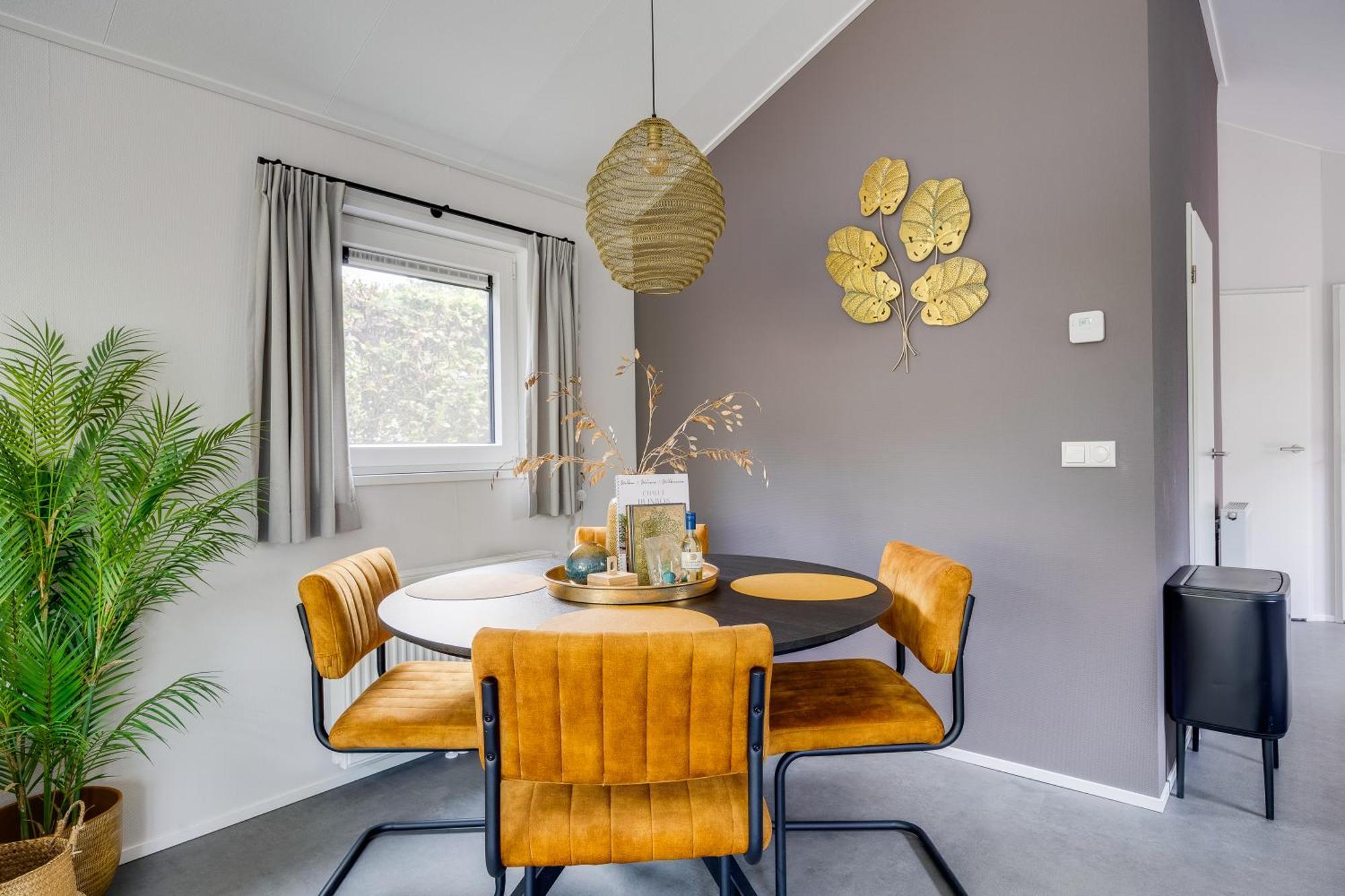 Modern Ingericht Chalet Op Groen Park Op De Veluwe 에페 외부 사진