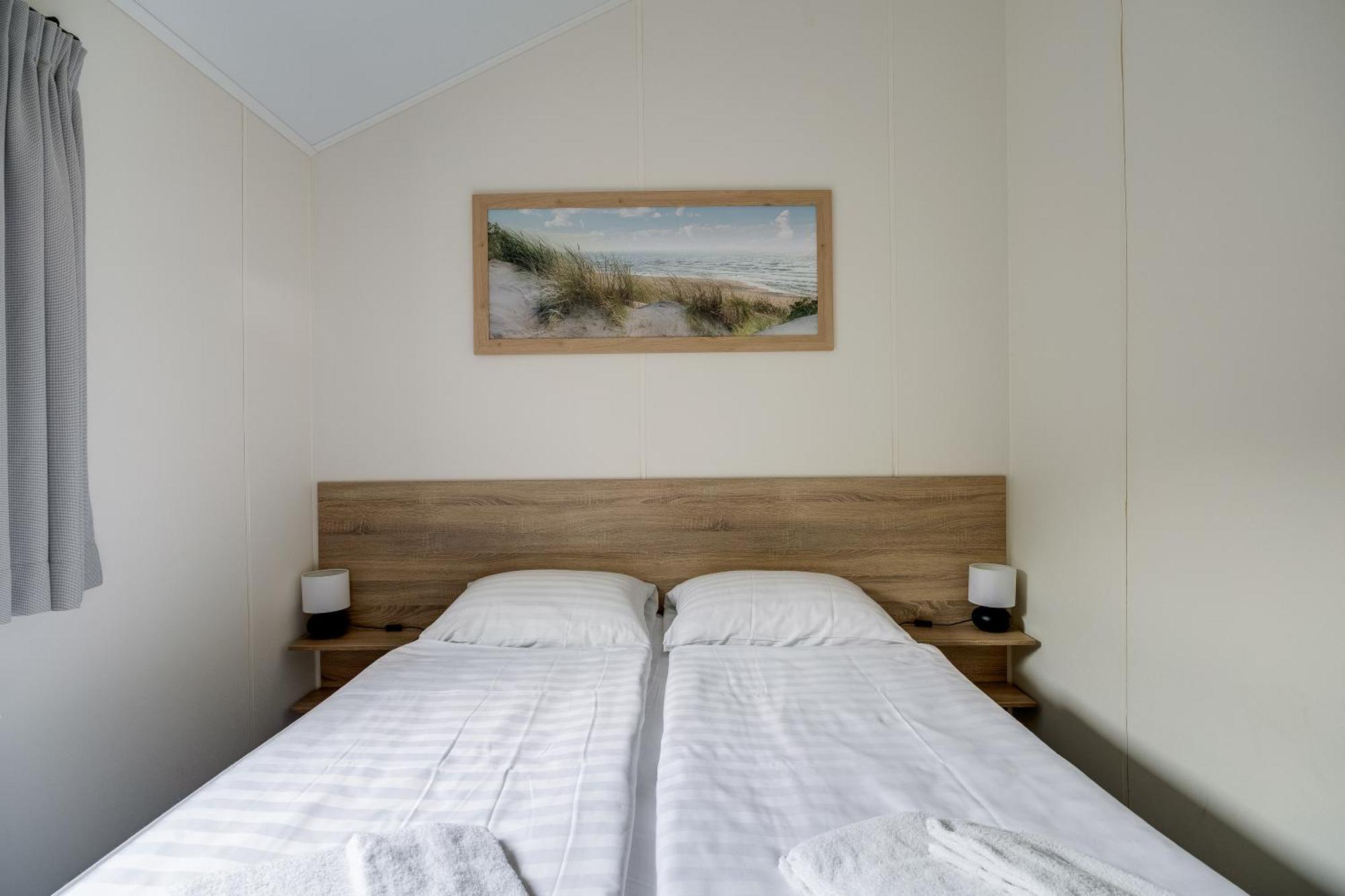 Modern Ingericht Chalet Op Groen Park Op De Veluwe 에페 외부 사진