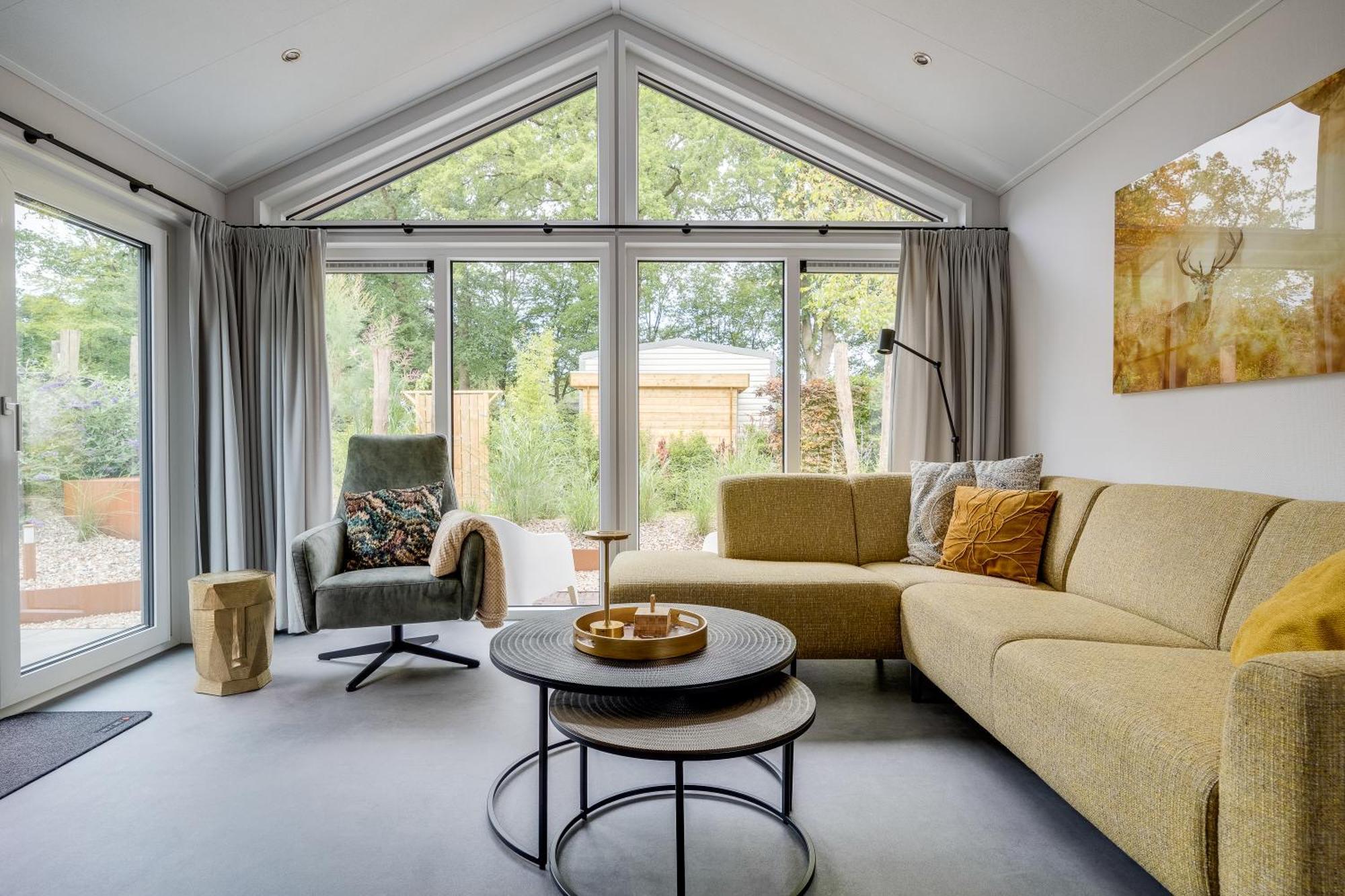Modern Ingericht Chalet Op Groen Park Op De Veluwe 에페 외부 사진
